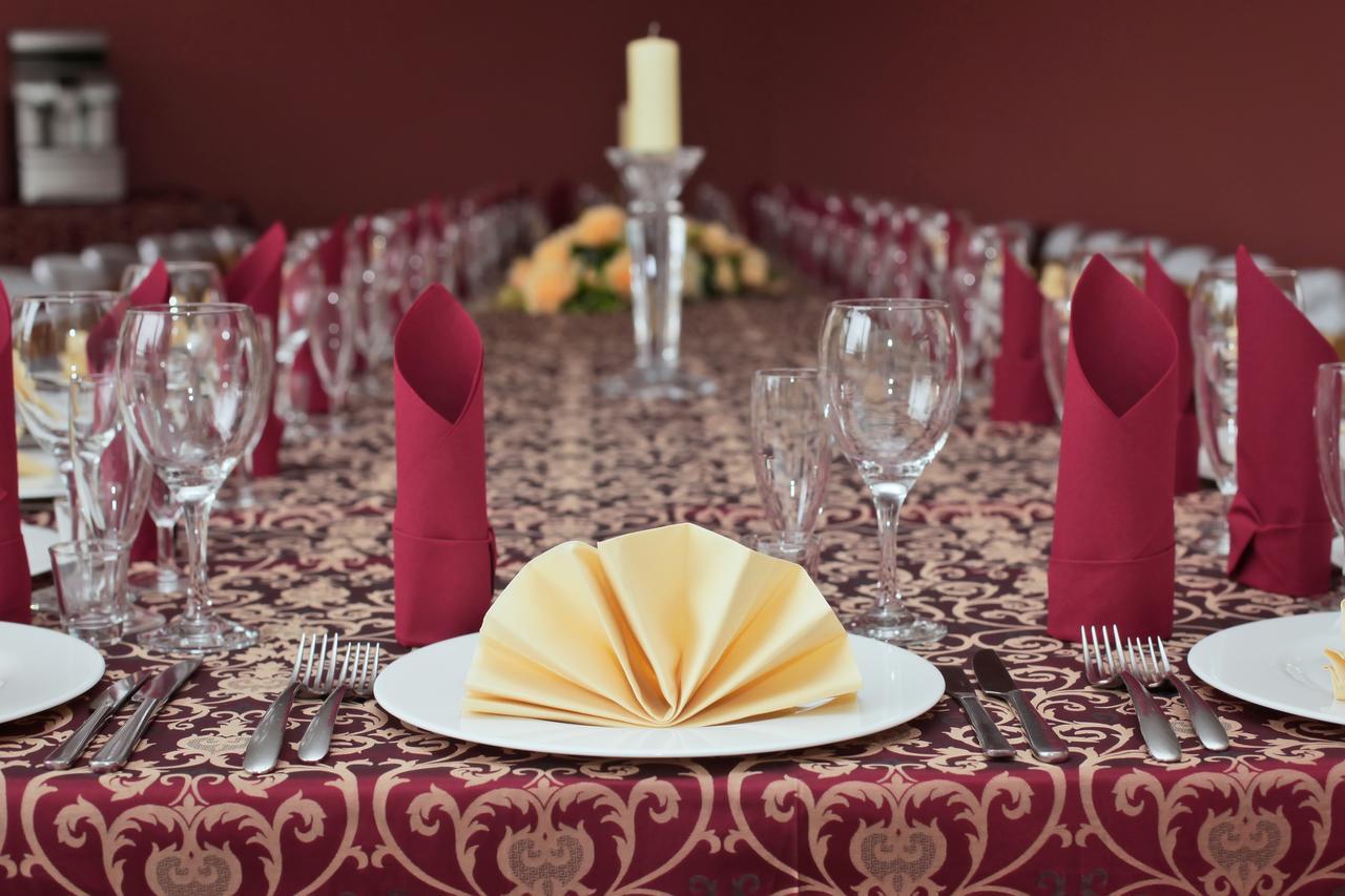 Hotel Palma Mažeikiai エクステリア 写真